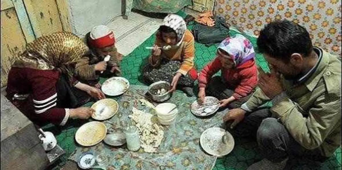 وكالة: العامل الإيراني ينفق 72% من دخله على الطعام فقط