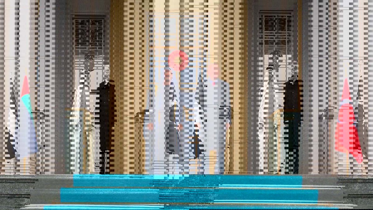 زيارة محمد بن زايد لتركيا.. هل يصلح الاقتصاد ما أفسدته السياسة؟