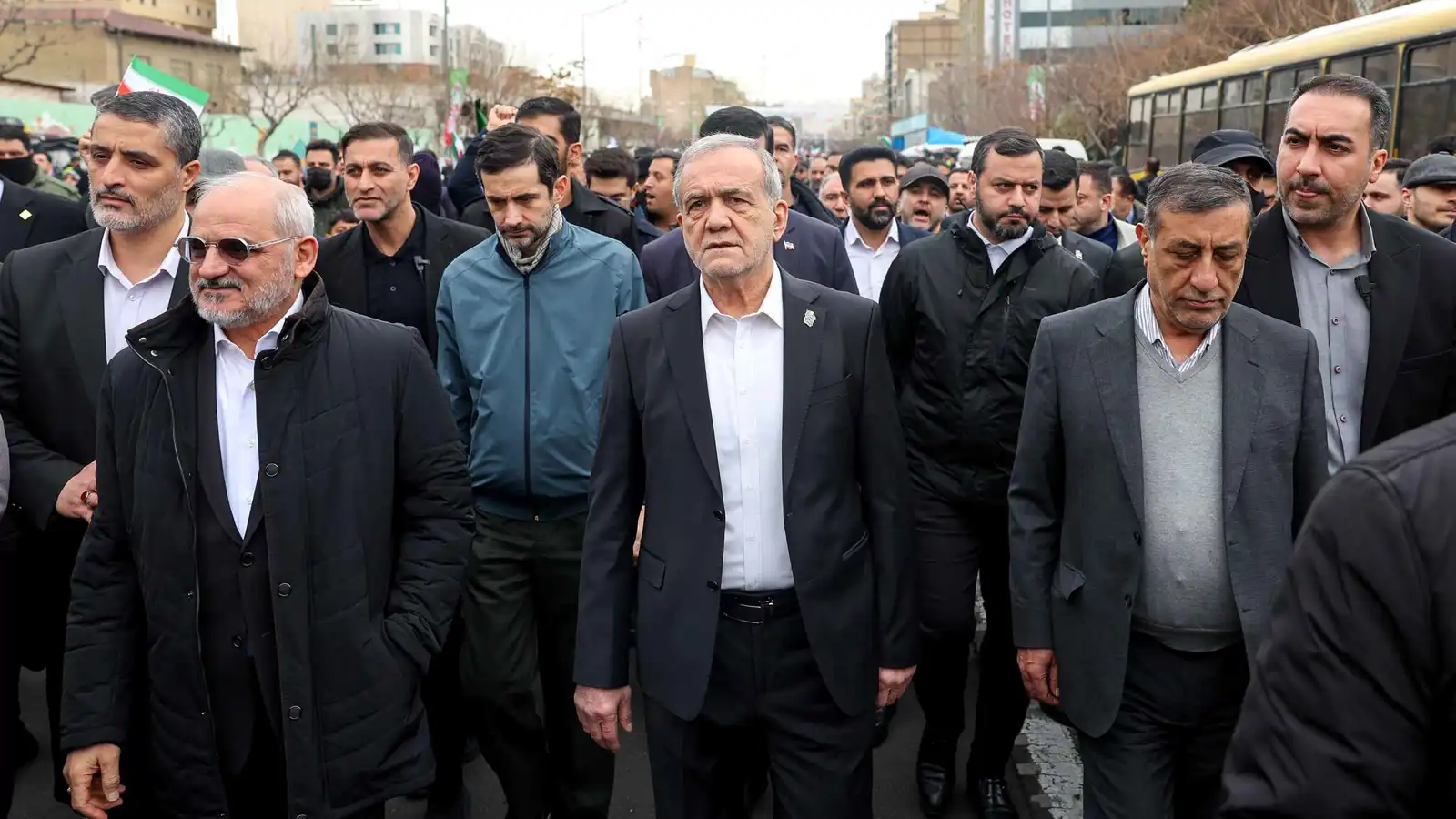 بزشكيان: إيران لا تسعى للحصول على السلاح النووي