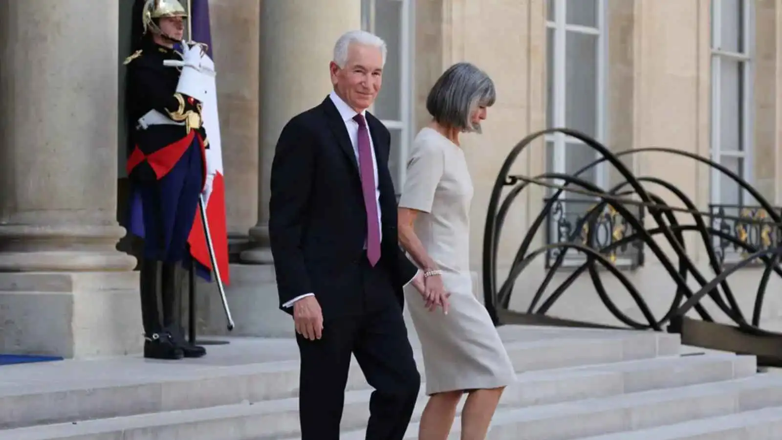 ضغوط مزدوجة.. كيف تواجه باريس أعقد لحظات التوتر الدبلوماسي مع واشنطن؟