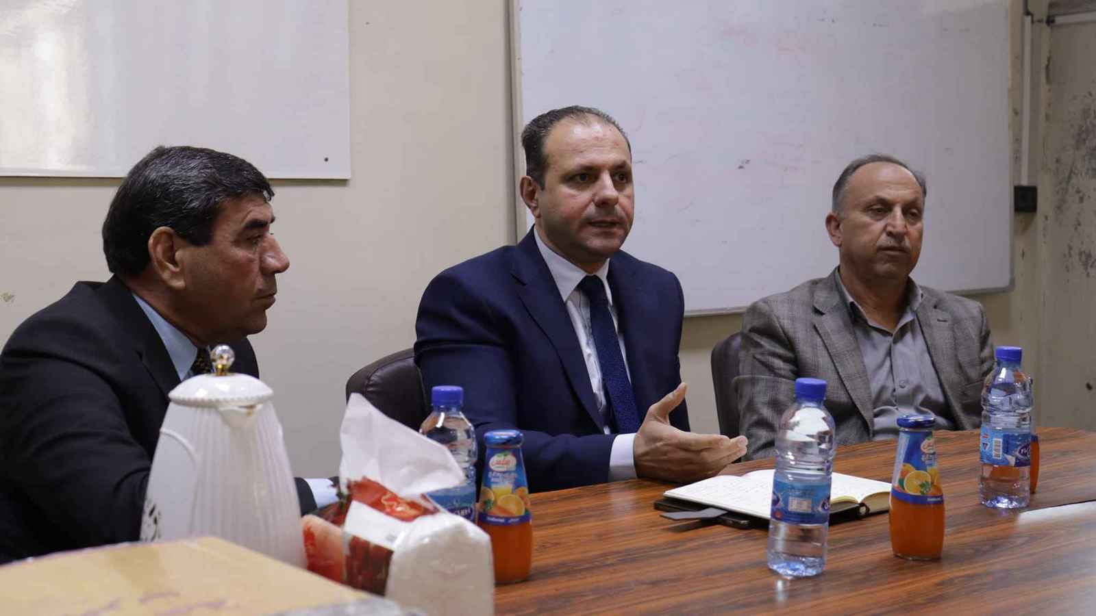 وزير الصحة السوري ينفي نية تسريح موظفي القطاع