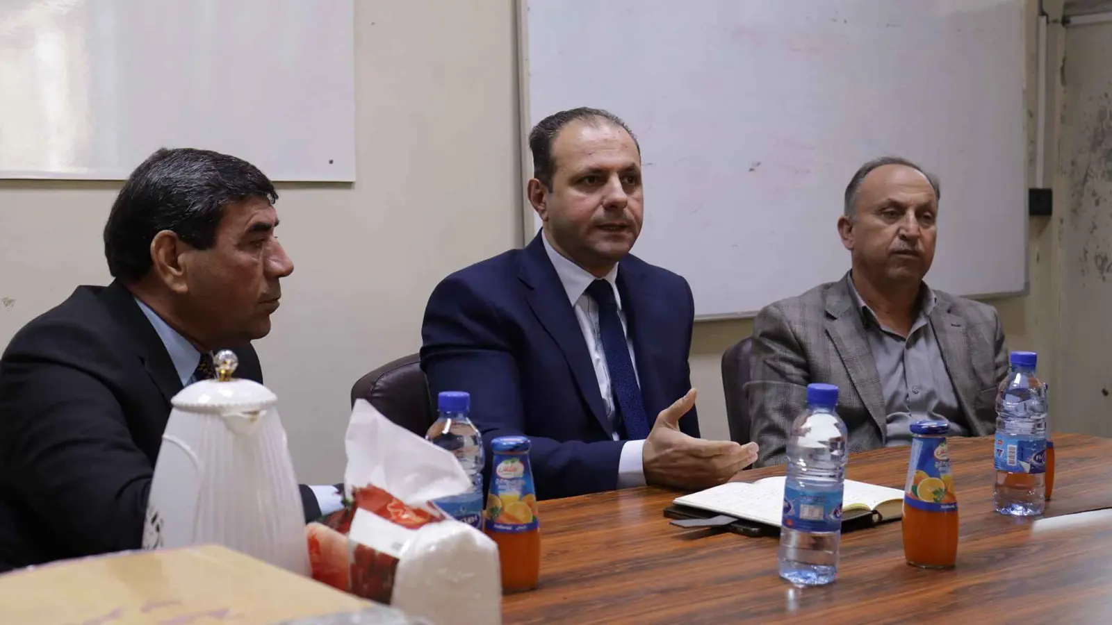 وزير الصحة السوري ينفي نية تسريح موظفي القطاع