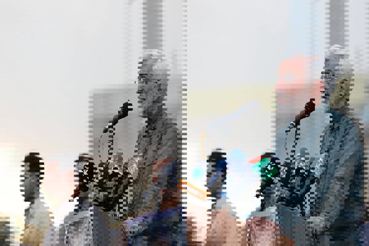 إيران.. هل يقلب انضمام قاليباف لجليلي الموازين لصالح "الأصوليين"؟