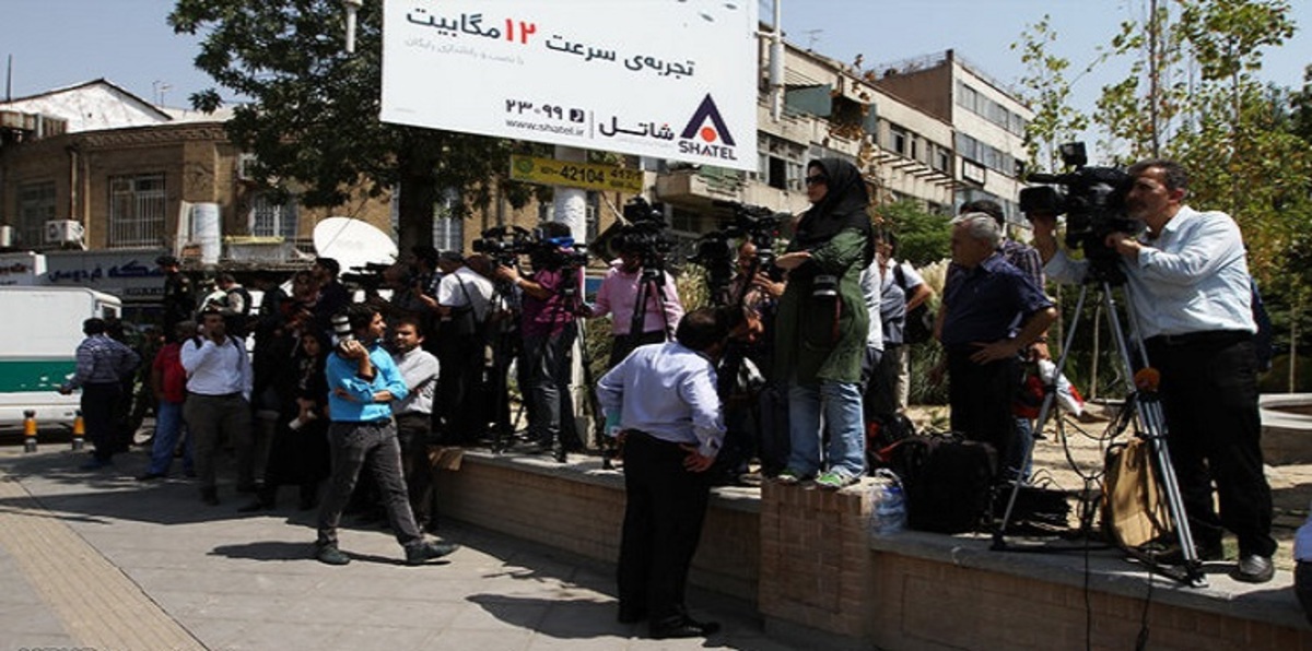 وزارة الاستخبارات الإيرانية تنفي تهديد صحفيين بالتصفية