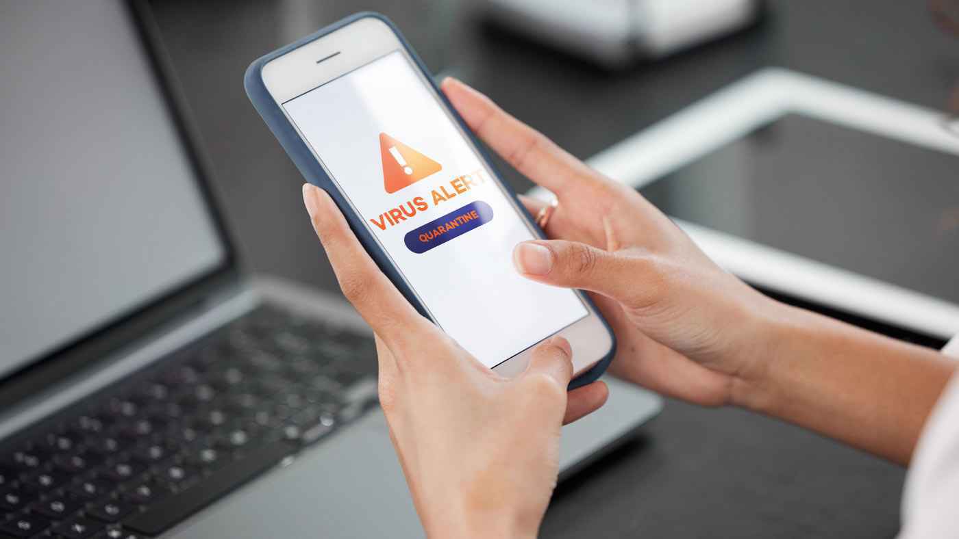 ثغرة أمنية خطيرة.. أبل تحذر مستخدمي آيفون