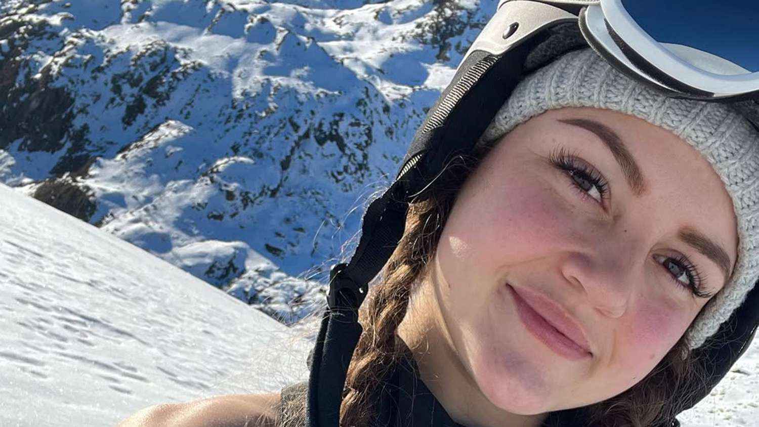 سقوط مأساوي ينهي حياة مؤثرة بلغارية في جبال سنودونيا