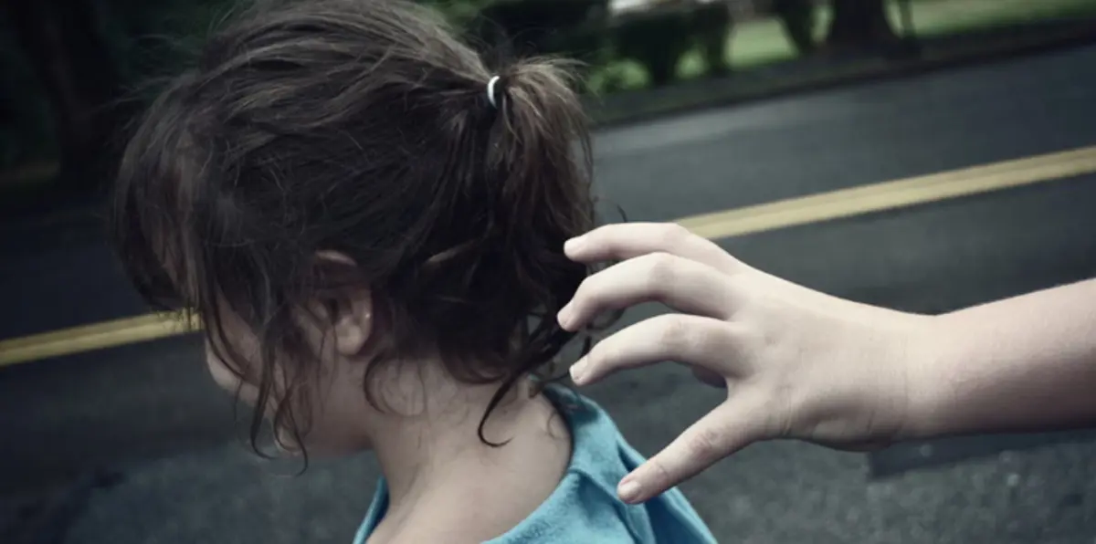 سلطنة عمان تكشف حقيقة وجود امرأتين تخطفان الأطفال (صورة)