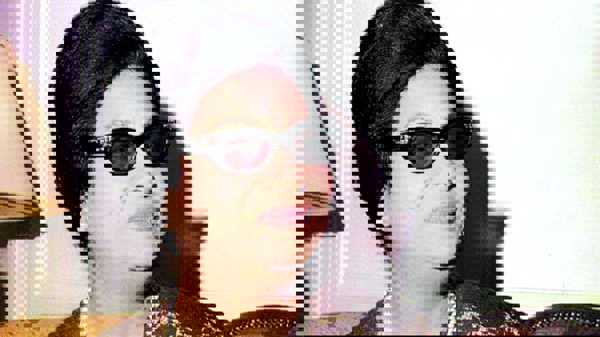 متدينون في كنيس يهودي ينشدون "سيرة الحب" لأم كلثوم