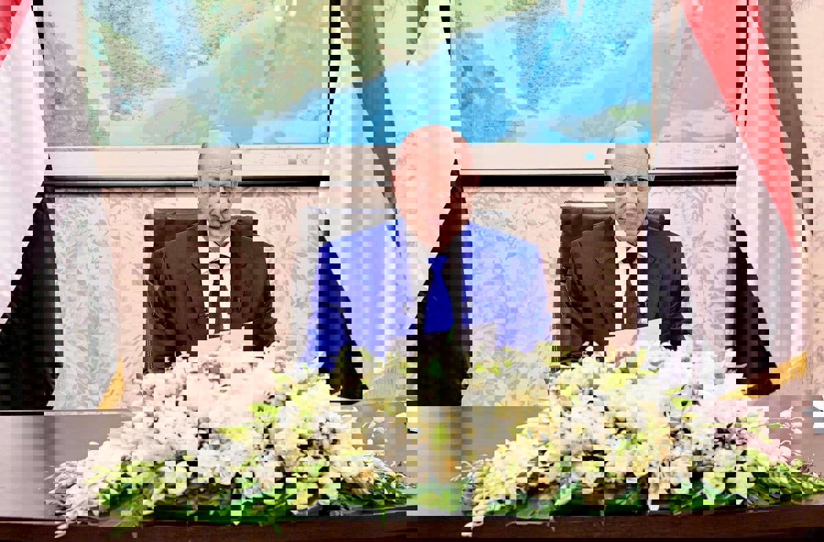 العليمي: لا خيار أمام الحوثيين اليوم إلا السلام الذي يرفضونه