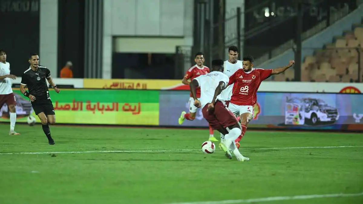 خبير تحكيمي: ضربة جزاء غير محتسبة لسيراميكا ضد الأهلي رغم نصيحة الـVAR (فيديو)