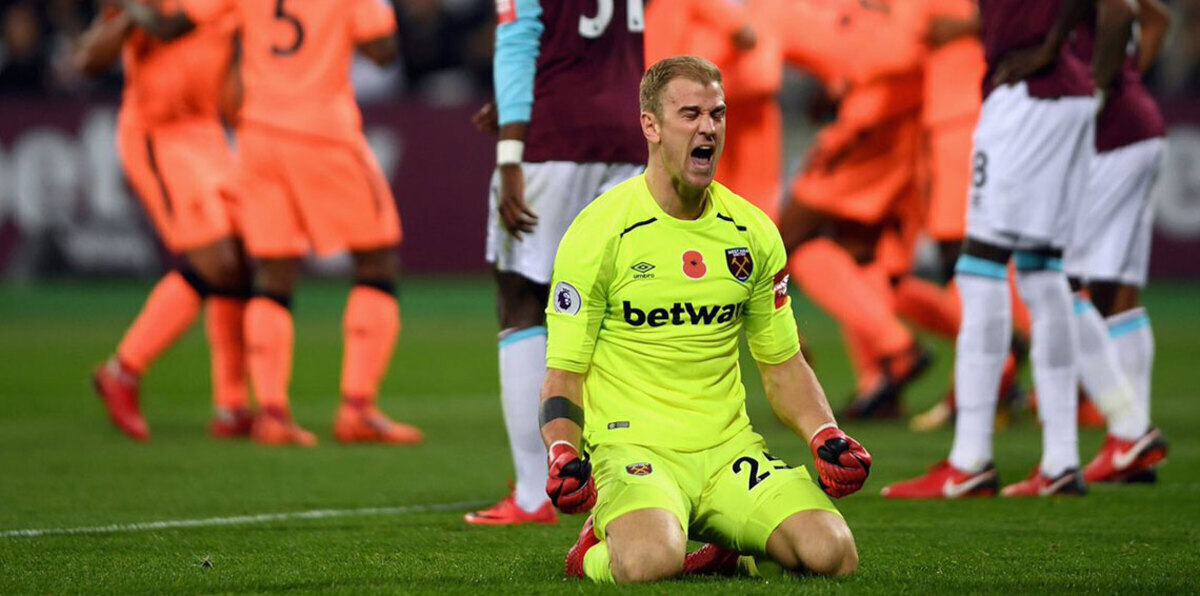 خطأ كوميدي من جو هارت خلال الإحماء قبل رباعية ليفربول في شباكه (فيديو)