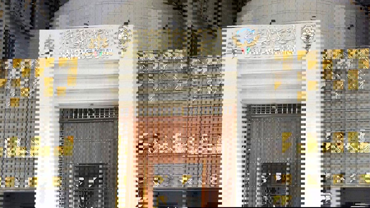 الكويت.. النيابة تأمر باستمرار توقيف مالك "زجران سناب"