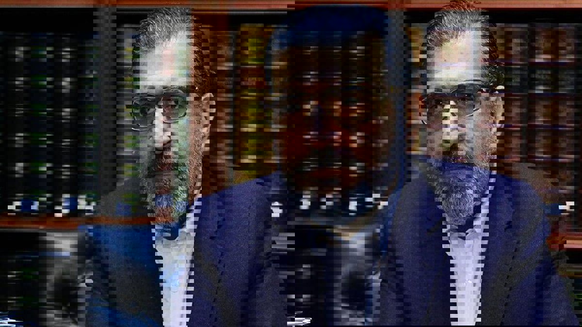 زعيم حزب إصلاحي إيراني يقدم استقالته وينهي أنشطته السياسية