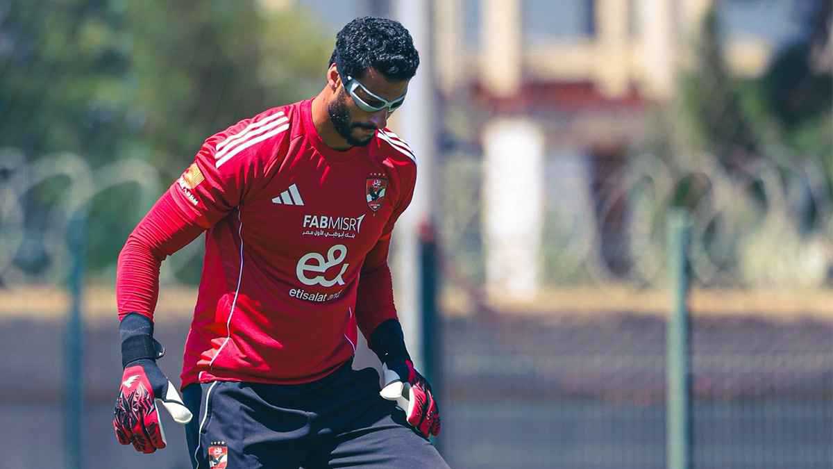 لماذا يتدرب الأهلي المصري بكرات التنس؟