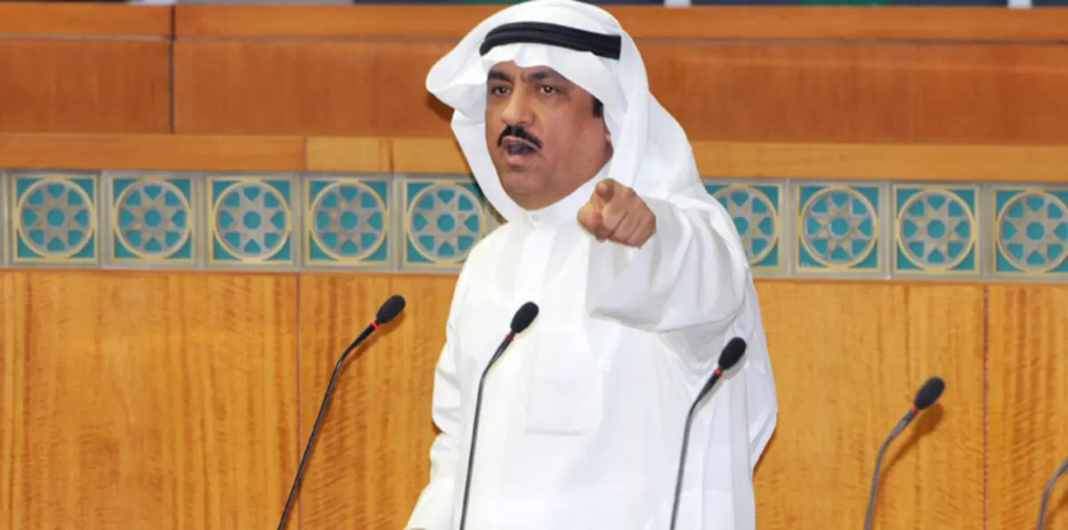 ظهور مسلم البراك بعد تعرضه للاعتداء وسط جدل واسع بالكويت (فيديو وصور)