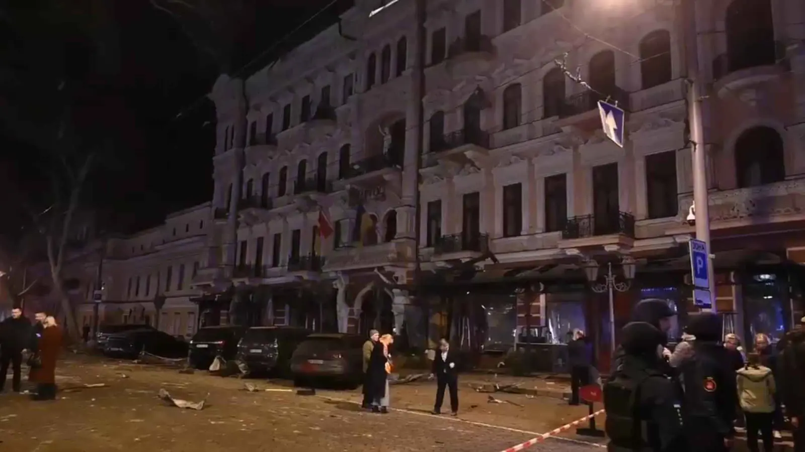 طالت مركزاً تاريخياً.. ضربة روسية قوية تستهدف أوديسا الأوكرانية (فيديو)