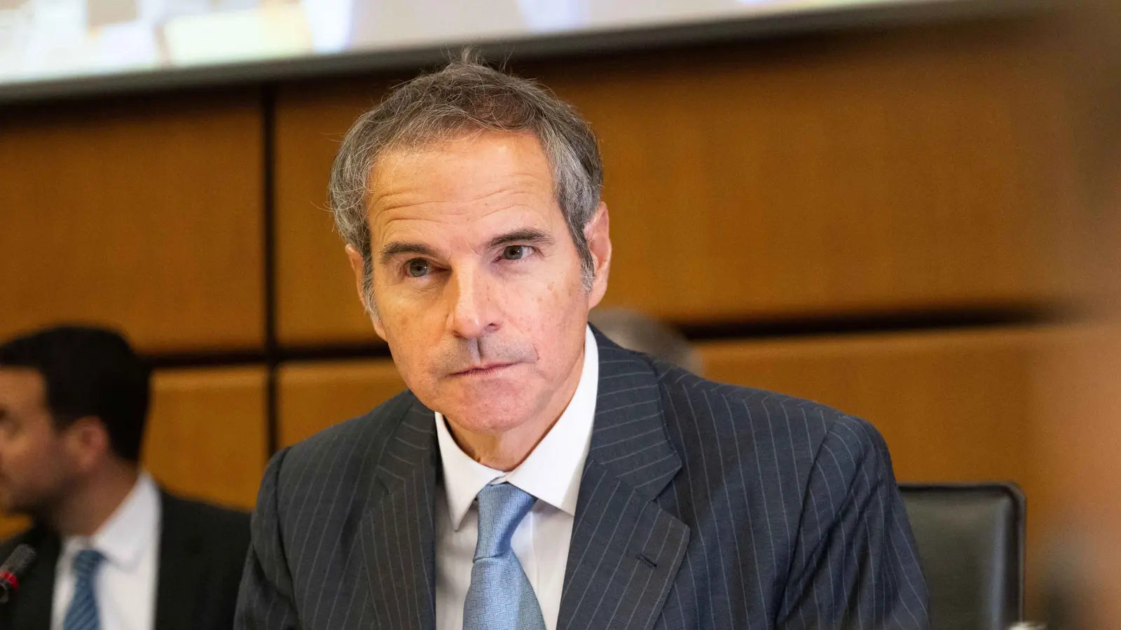 "جاسوس للموساد".. مقرب من خامنئي يدعو إلى إعدام غروسي