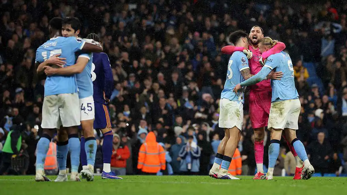 مانشستر سيتي يقترب من أغلى صفقة ظهير في التاريخ