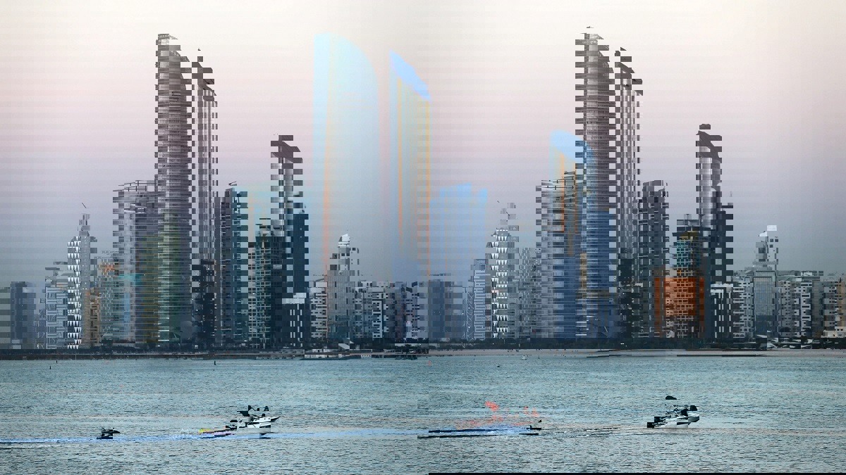 مصادر: أبوظبي تجري محادثات بشأن إصدار سندات دولي جديد