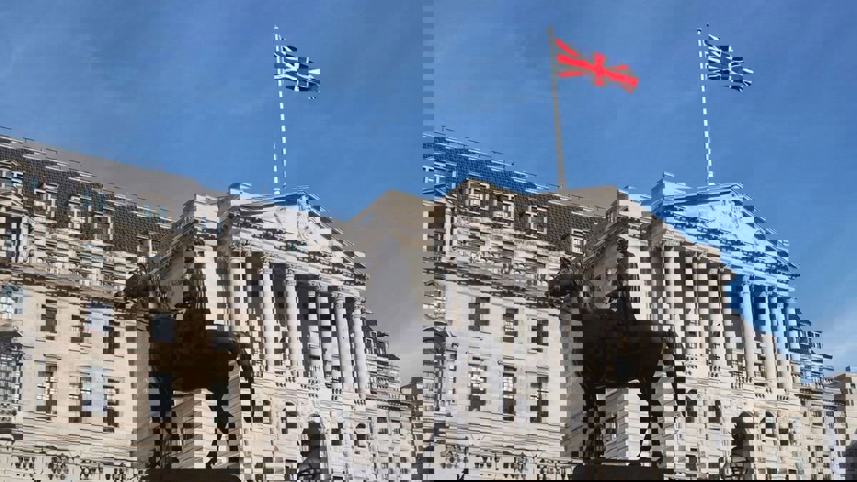 المركزي البريطاني يتكبد خسائر فادحة بسبب بيع السندات 