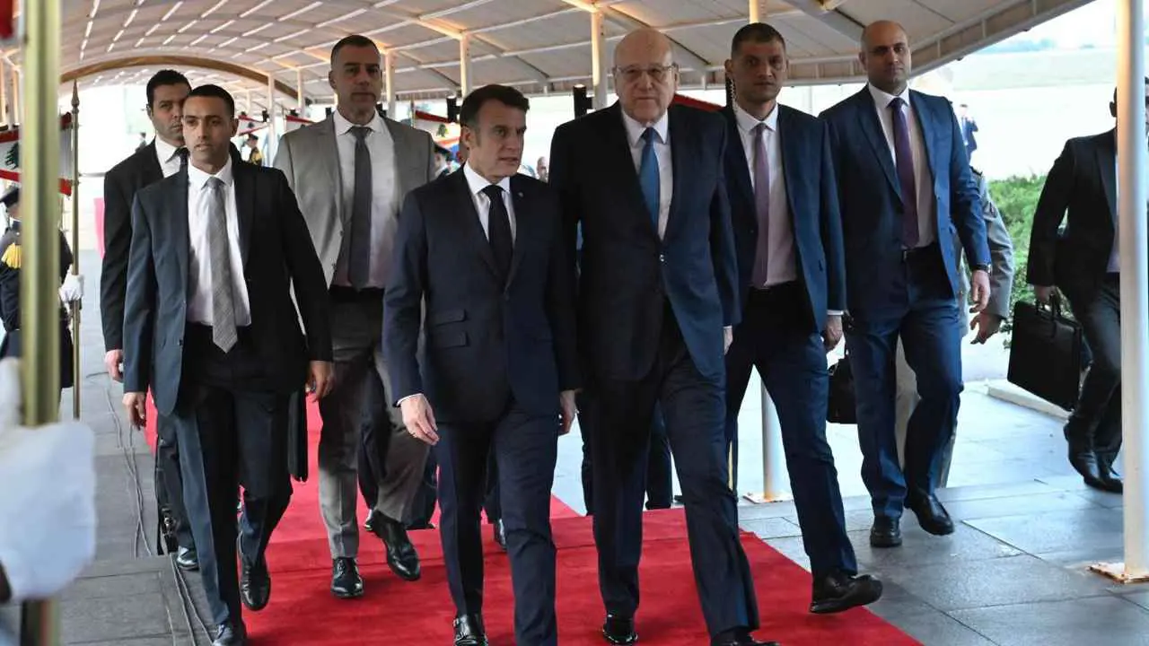أول وعد من ماكرون للبنان بعد انتخاب عون رئيسا