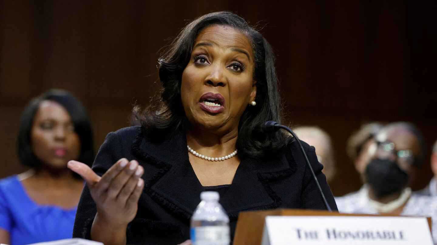 بتهمة الاحتيال.. ترامب يطيح بعضوة "الاحتياطي الفدرالي" ليزا كوك