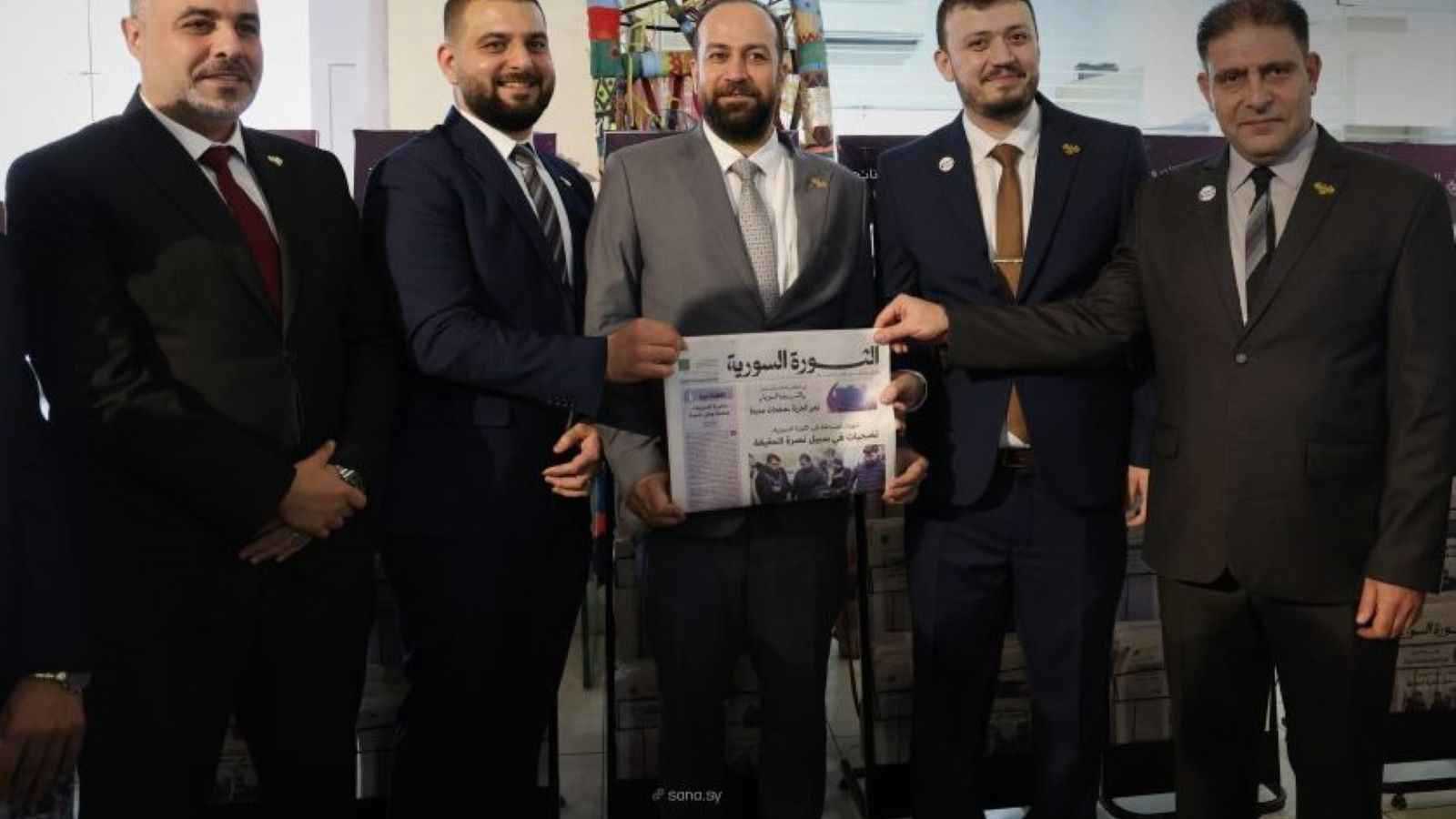 "الثورة السورية".. دمشق تصدر أول صحيفة ورقية منذ الإطاحة بالأسد