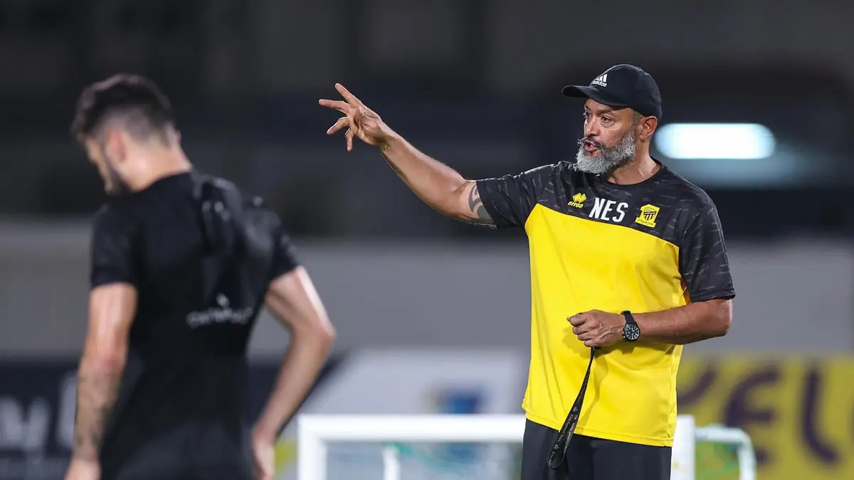 إكسبريس: نونو سانتو قد يرحل عن الاتحاد السعودي من أجل ولفرهامبتون  