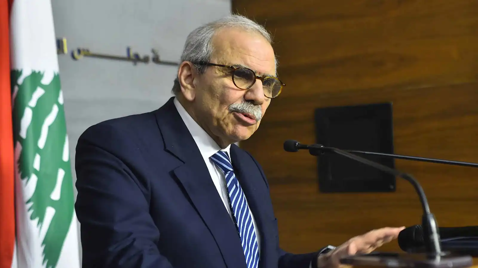 رئيس وزراء لبنان: لا اتفاق دون انسحاب كامل القوات الإسرائيلية