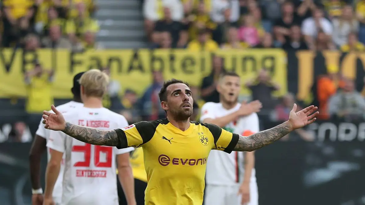 بروسيا دورتموند يُفعل عقد شراء باكو ألكاسير من نادي برشلونة