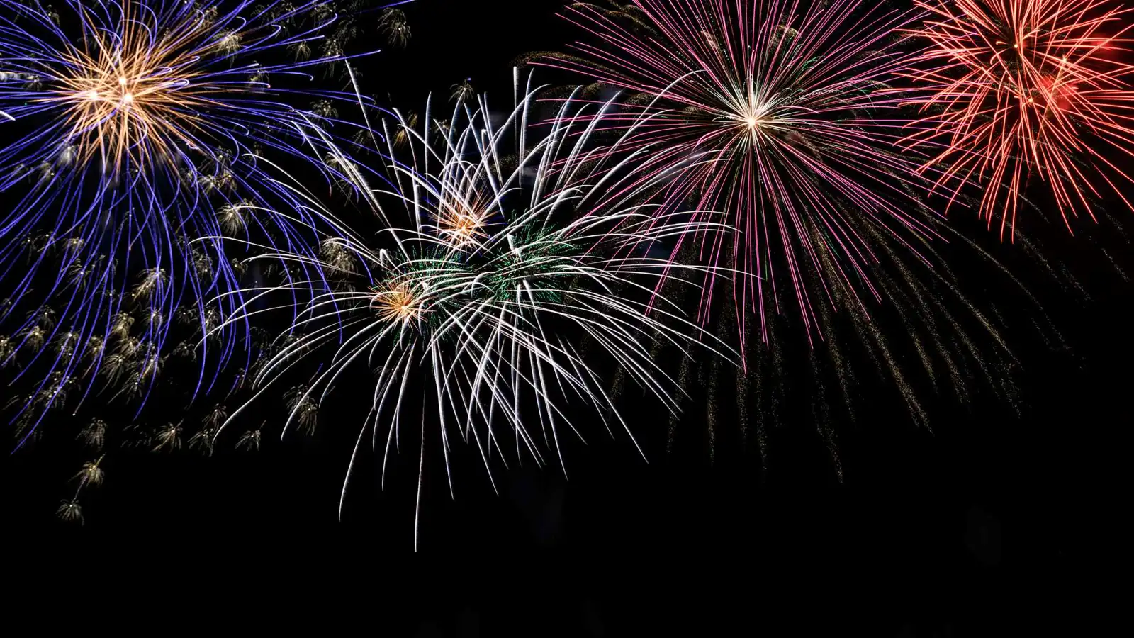 انفجار مصنع ألعاب نارية يودي بحياة 9 أشخاص في تايلاند