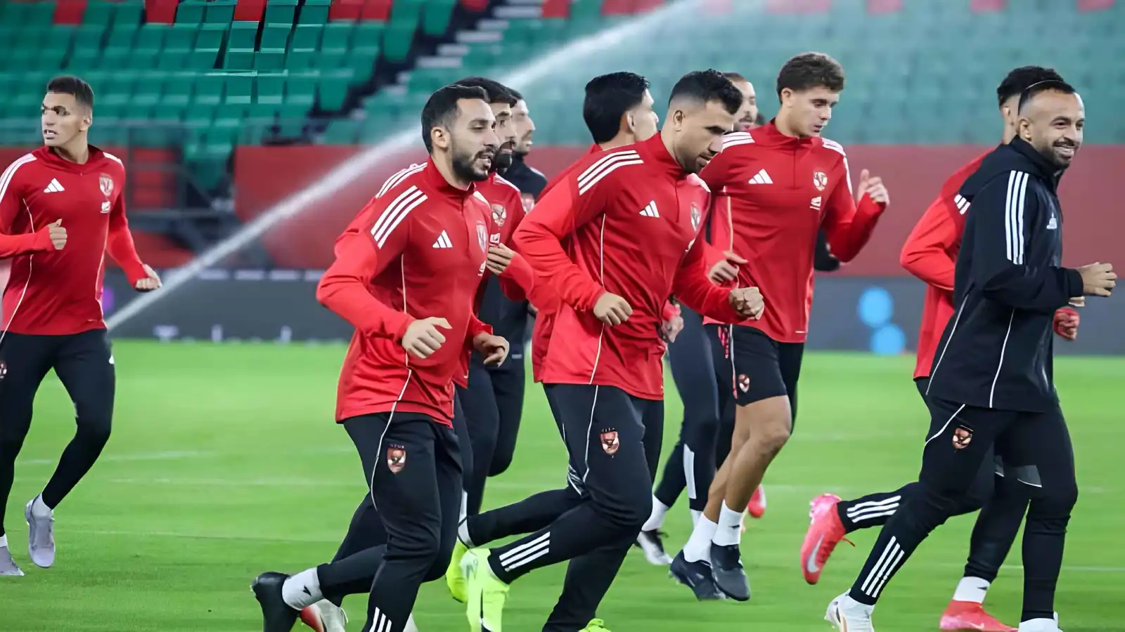 ليست مادية.. 5 مكاسب مرعبة للأهلي المصري من انضمام نجمه لبرشلونة