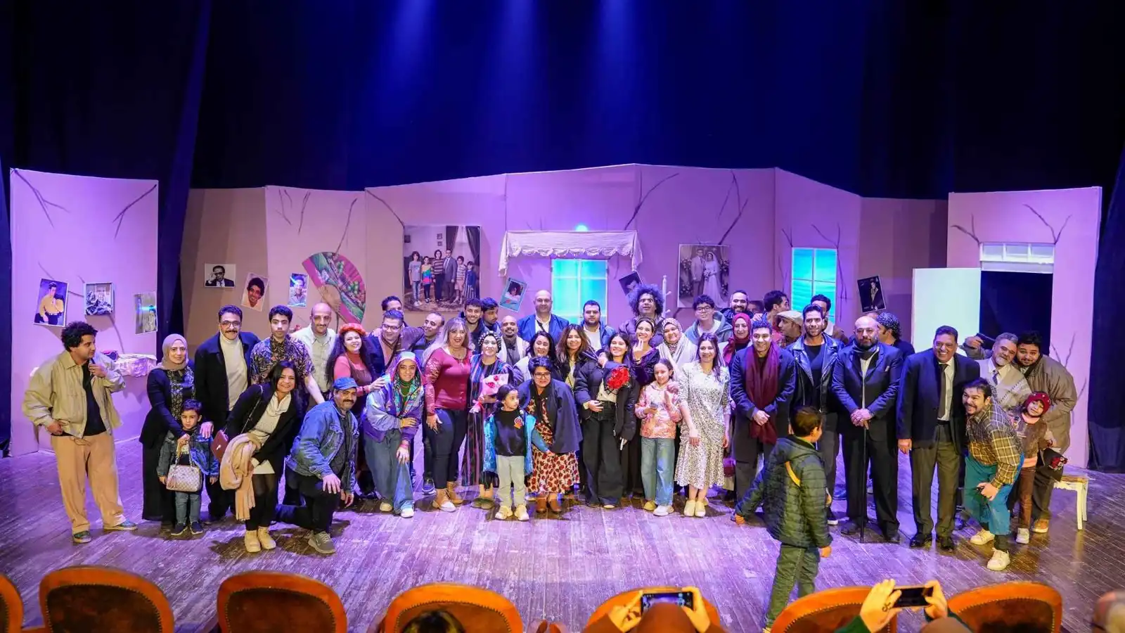 "على كيفك ميل".. كوميديا تستعيد أجواء التسعينيات في مصر (صور)