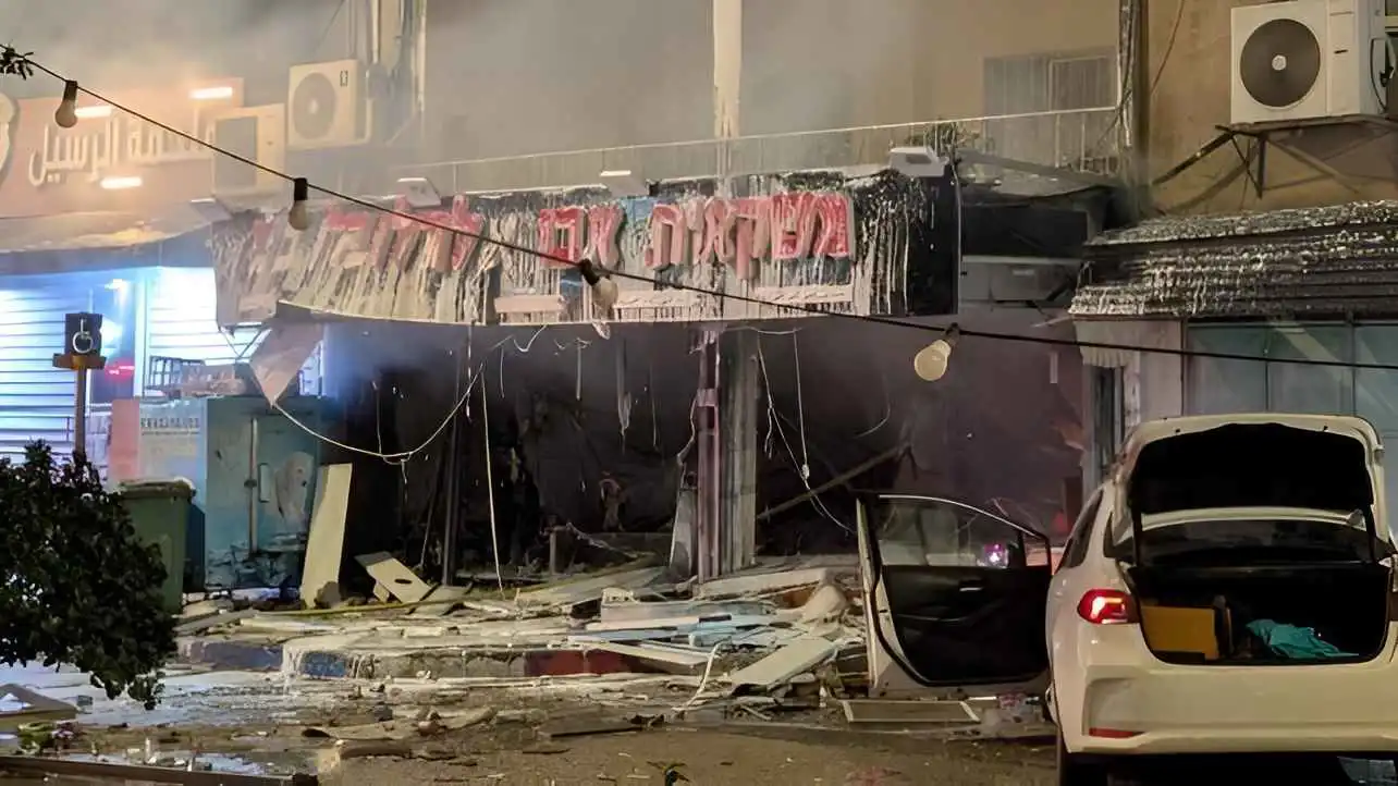 إصابة 12 شخصاً بانفجار في الناصرة شمالي إسرائيل (فيديو)