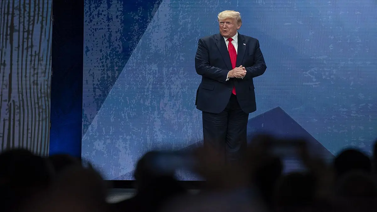 ترامب يطالب بخفض "كبير" لأعمال العنف قبل إجراء محادثات مع طالبان