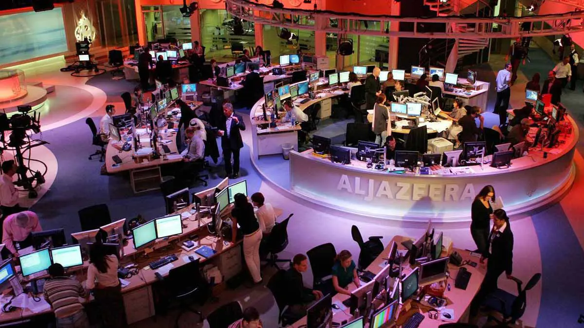 الذباب الإلكتروني على الطريقة القطرية (فيديو إرم)