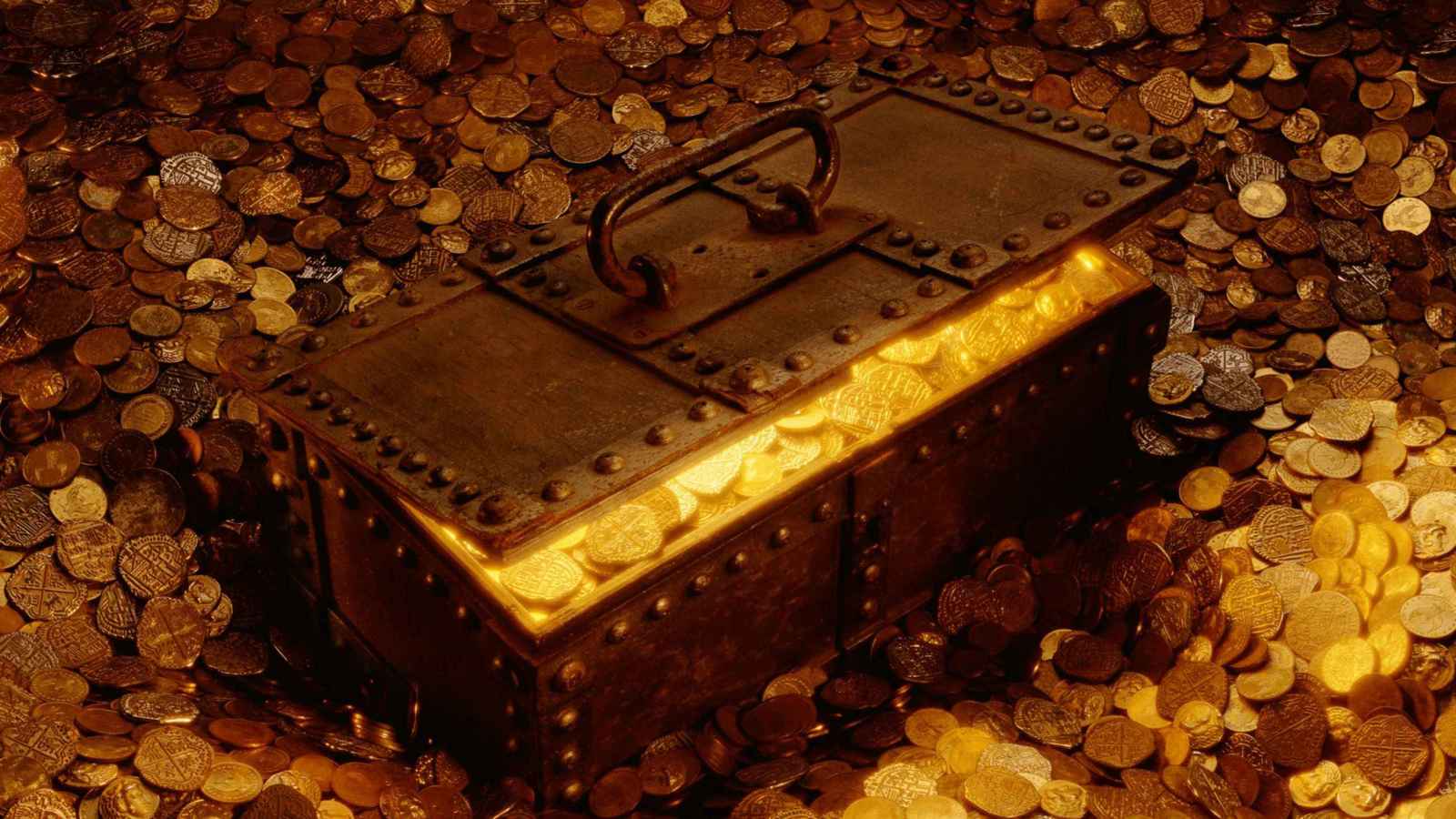 فضول سبّاك نمساوي يقوده إلى "كنز ذهبي" (صورة)