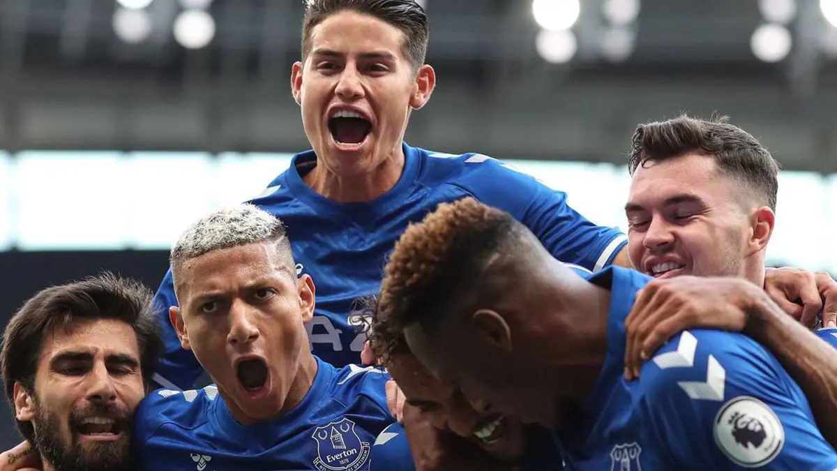 إيفرتون يكتسح وست بروميتش بخماسية في الدوري الإنجليزي