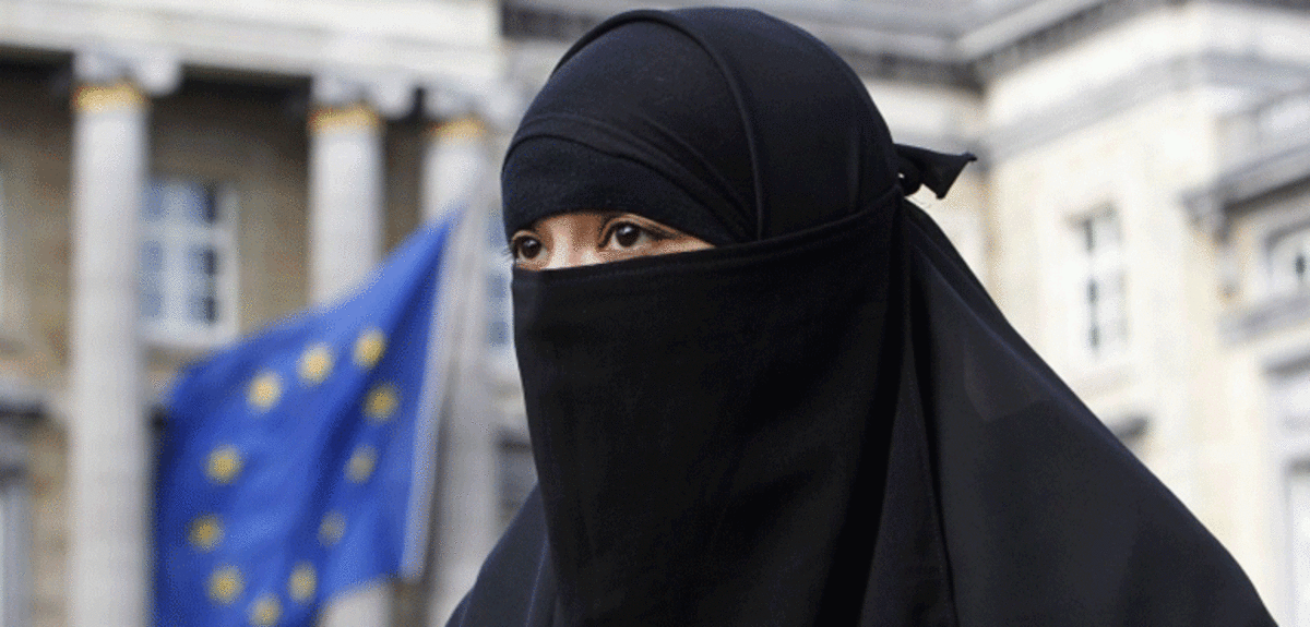 شمل الجنديات والقاضيات.. ألمانيا تفرض حظرًا جزئيًا على ارتداء النقاب