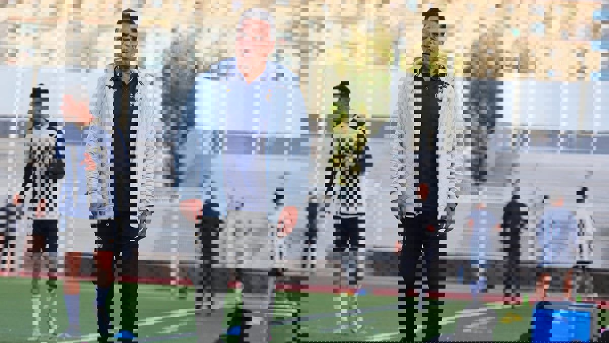 بعد ارتباط اسمه بتدريب المريخ السوداني.. حسام البدري يرحل عن وفاق سطيف