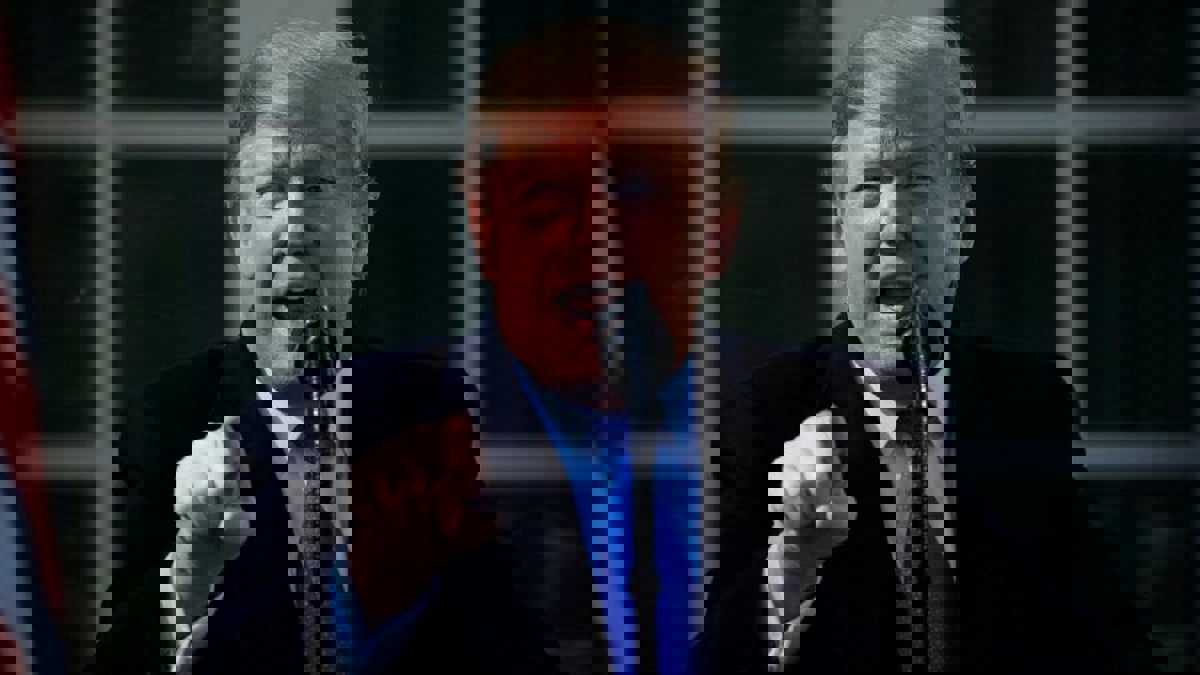 ترامب ينتقد تحقيق مولر بشأن الانتخابات ويسخر من سيشنز وكومي