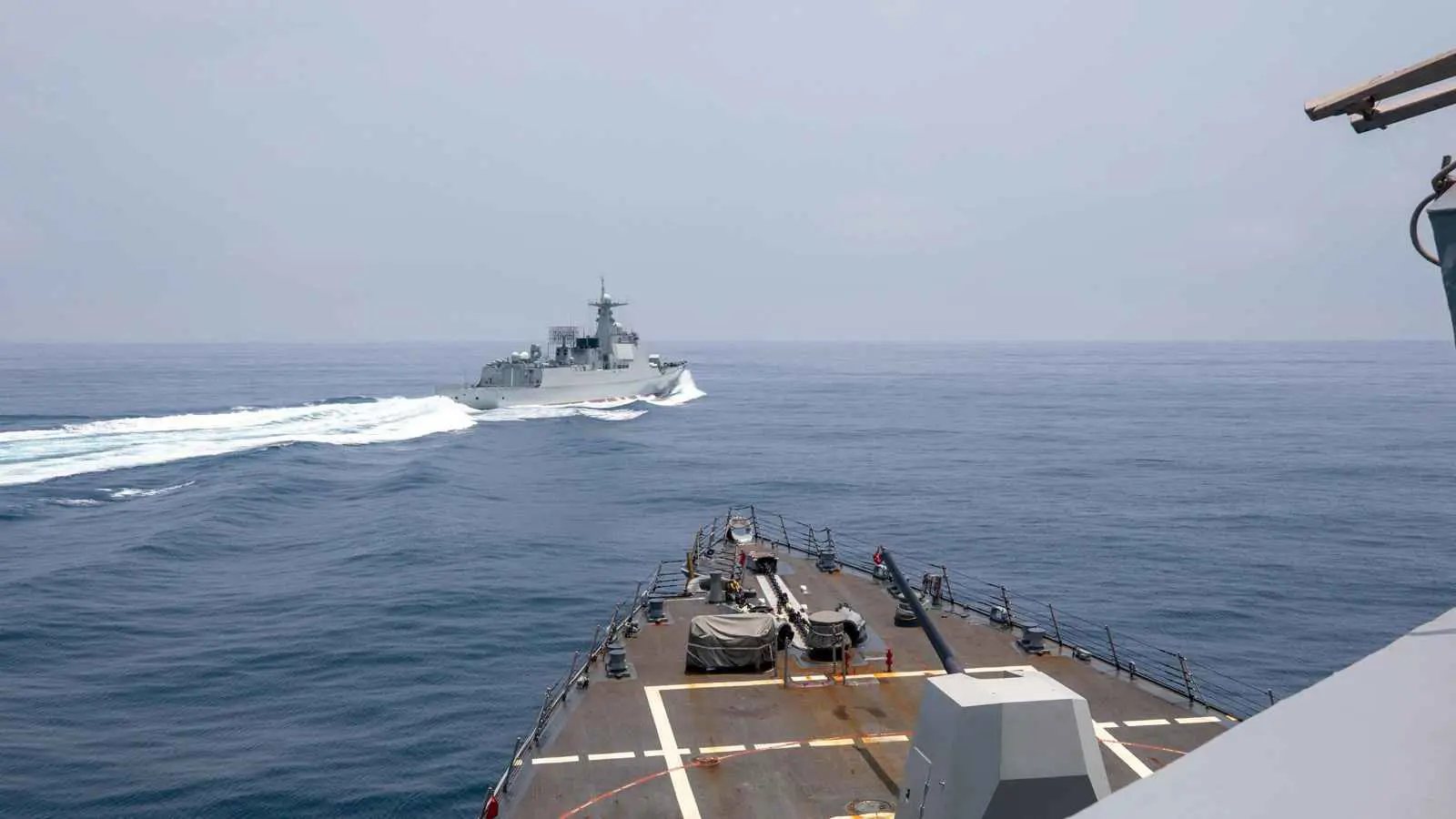 قبل مناورات "هان كوانغ".. الصين توسع مسار طيران حساس في مضيق تايوان