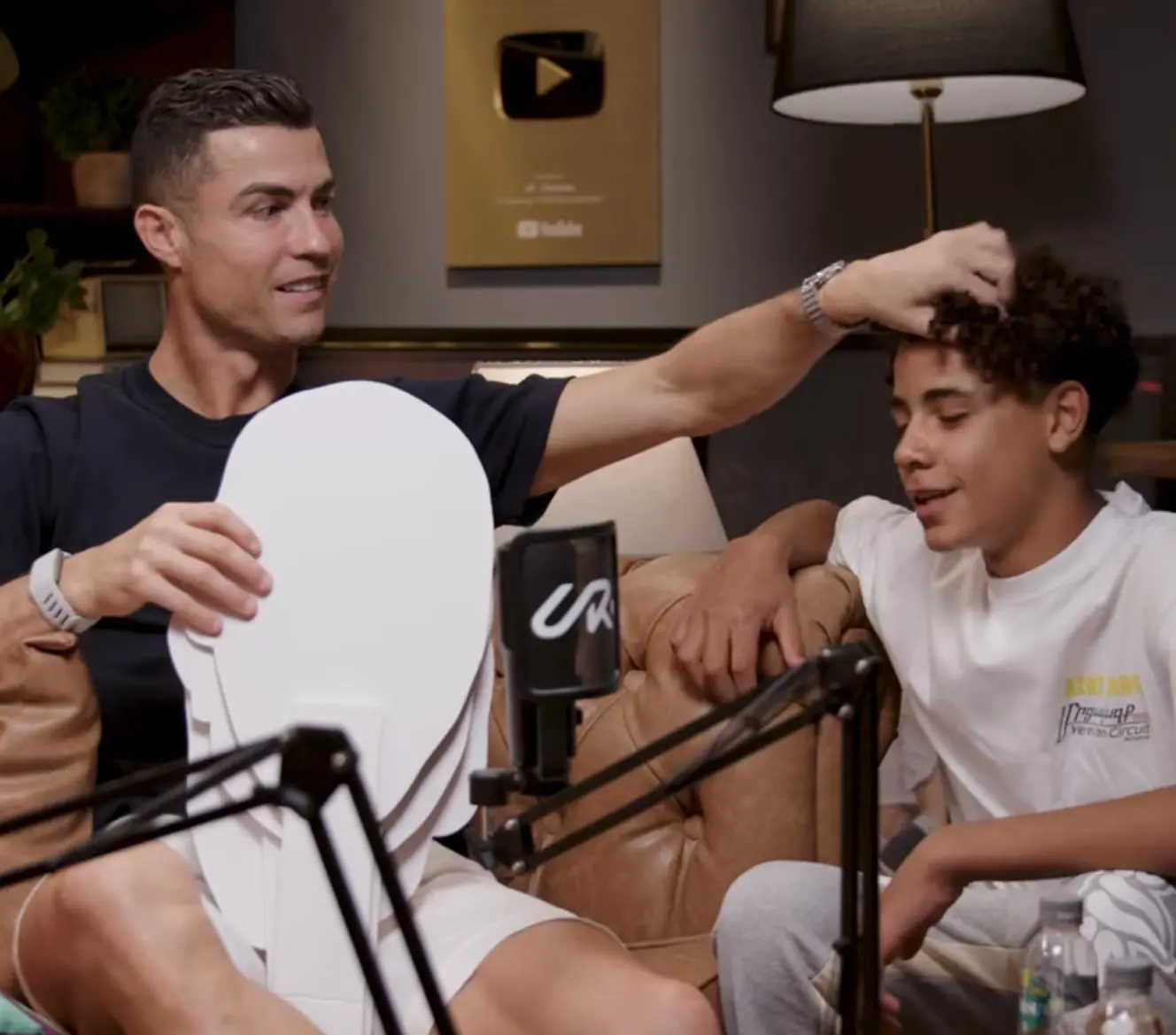 رونالدو ونجله كريستيانو جونيور