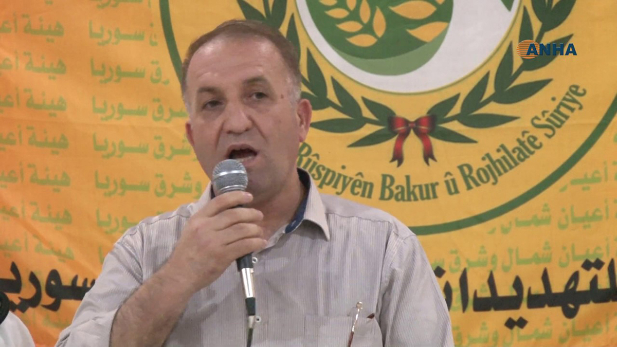 مسؤول كردي سوري يرجح عقد محادثات مع دمشق