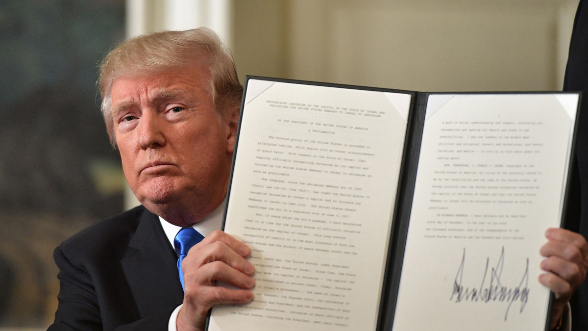 مع دخول قرار أمريكي حيز التنفيذ.. "فتح" تتهم واشنطن بشن "حرب" على الفلسطينيين