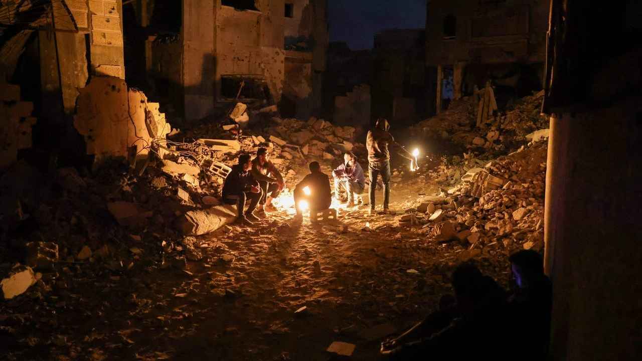 غزة.. 81 قتيلاً و422 جريحاً منذ فجر السبت (فيديو وصور)