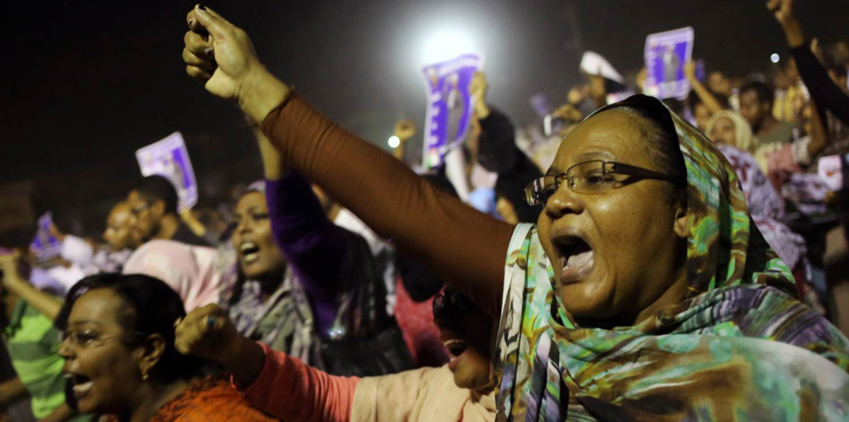 الشرطة السودانية تفرق محتجين على ارتفاع أسعار الخبز