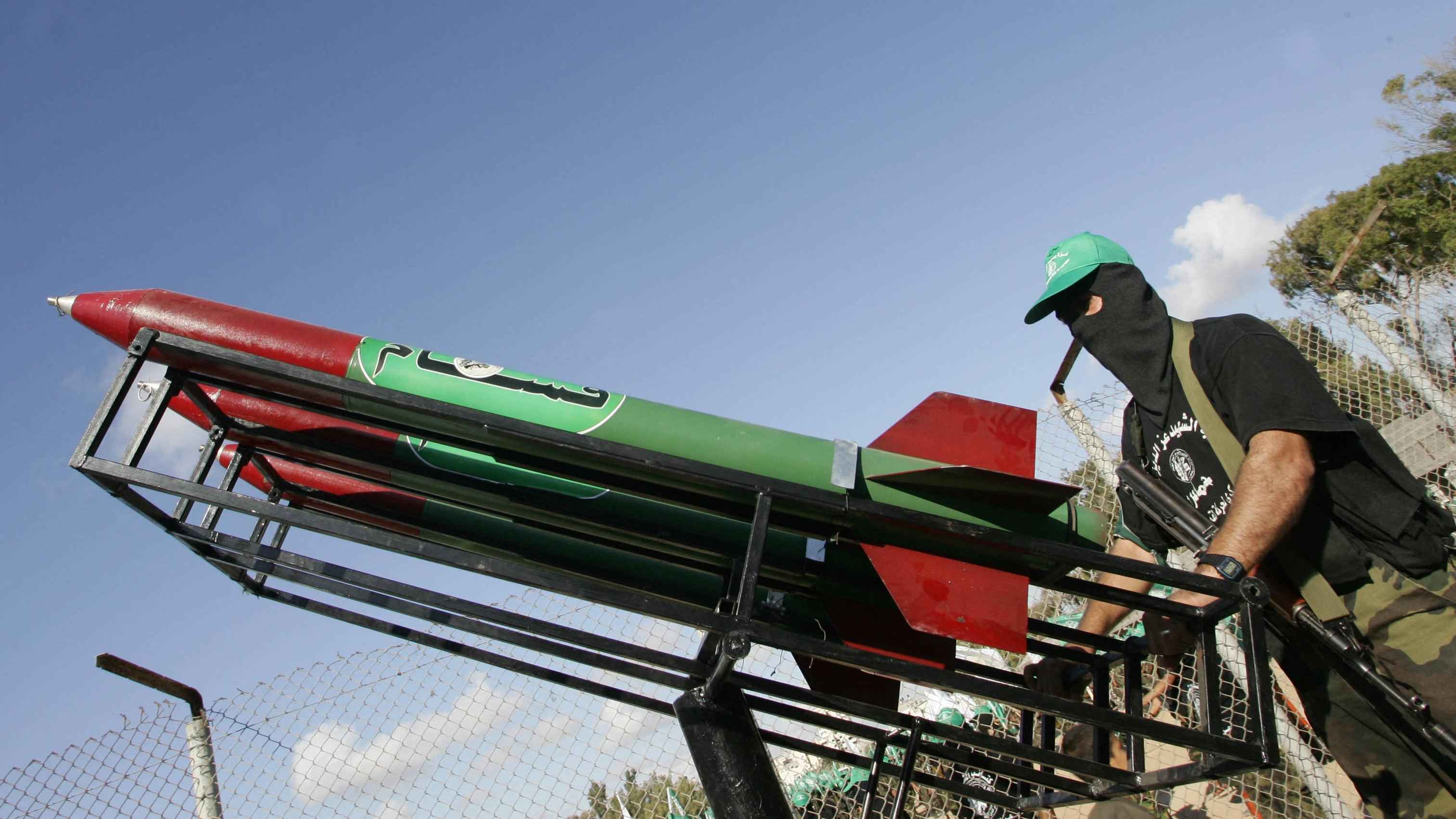 تل أبيب: صواريخ حماس لا تزال قادرة على اختراق العمق الإسرائيلي