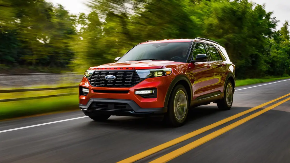 بسبب "أزمة الرقائق"..  "فورد" تطرح سيارات "إكسبلورر" غير "المكتملة" للبيع