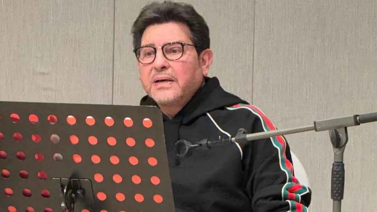 وفاة هاني شاكر؟.. عمرو أديب يكشف تدهور حالة "أمير الغناء" (فيديو)